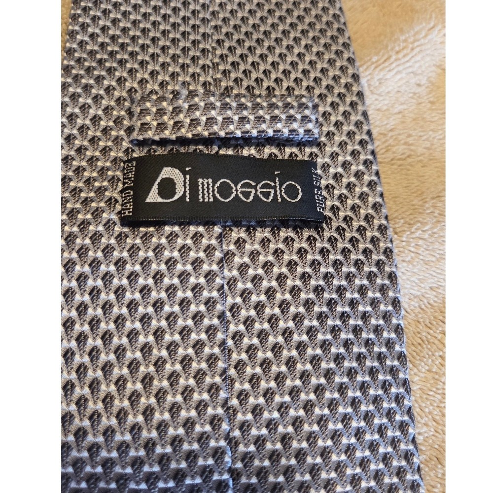 Di Moggio Men's Necktie Gray Silk Tie Textured Minimalist Quiet Luxury Modern - Picture 2 of 5